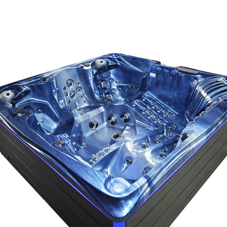 Garden Jacuzzi SPA746 Hot Tub 230x230 cm – Luxurious Relaxation Zone
