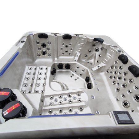 Garden Jacuzzi Hot Tub SPA743 220x220 cm – Spacious Relaxation for the Whole Family