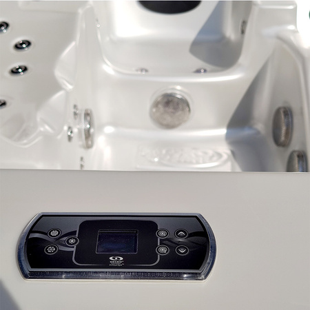 Garden Jacuzzi SPA403 230x230 cm - eksklusiivne spaa-vann 4 inimesele
