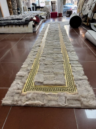 Premium lyxig matta av naturligt fårskinn - Versace Style