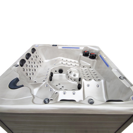 Garden Jacuzzi Hot Tub SPA743 220x220 cm – Spacious Relaxation for the Whole Family